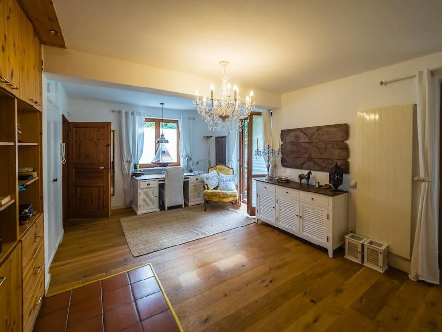 Einliegerwohnung In Einer Muehle Vor Den Toren Frankfurts, Ideal Fuer Messegaeste Oder Stop Over Dreieich Exterior foto