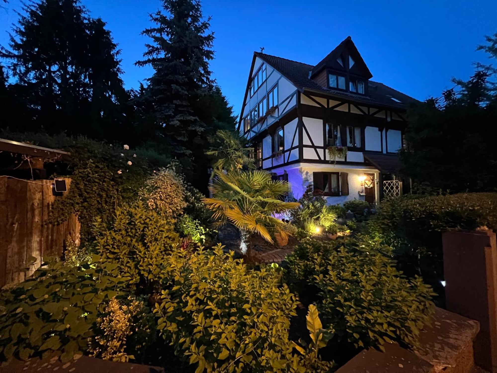 Einliegerwohnung In Einer Muehle Vor Den Toren Frankfurts, Ideal Fuer Messegaeste Oder Stop Over Dreieich Exterior foto
